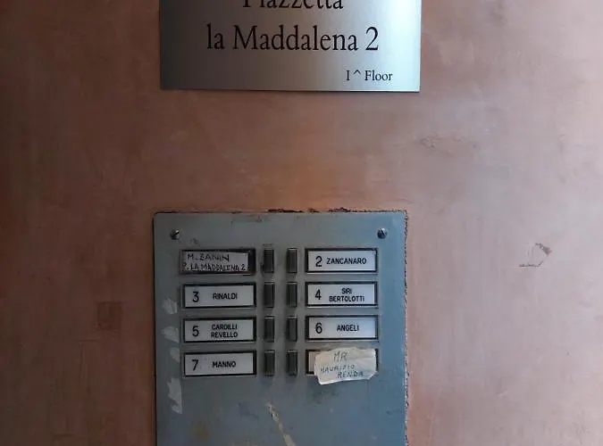 Piazzetta La Maddalena 2 4* Σαβόνα