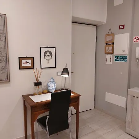 Piazzetta La Maddalena 2 Bed & Breakfast 4*